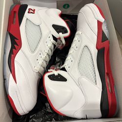 Jordan 5 Fire red size 12