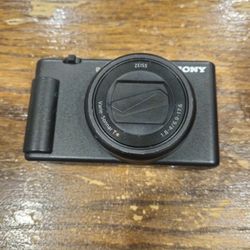 Sony ZV1 II M2 4K 20.1MP Digital Camera Only No Battery - Black (ZV1M2/B) 