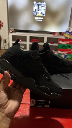 Black cat 4s dead stock size 7