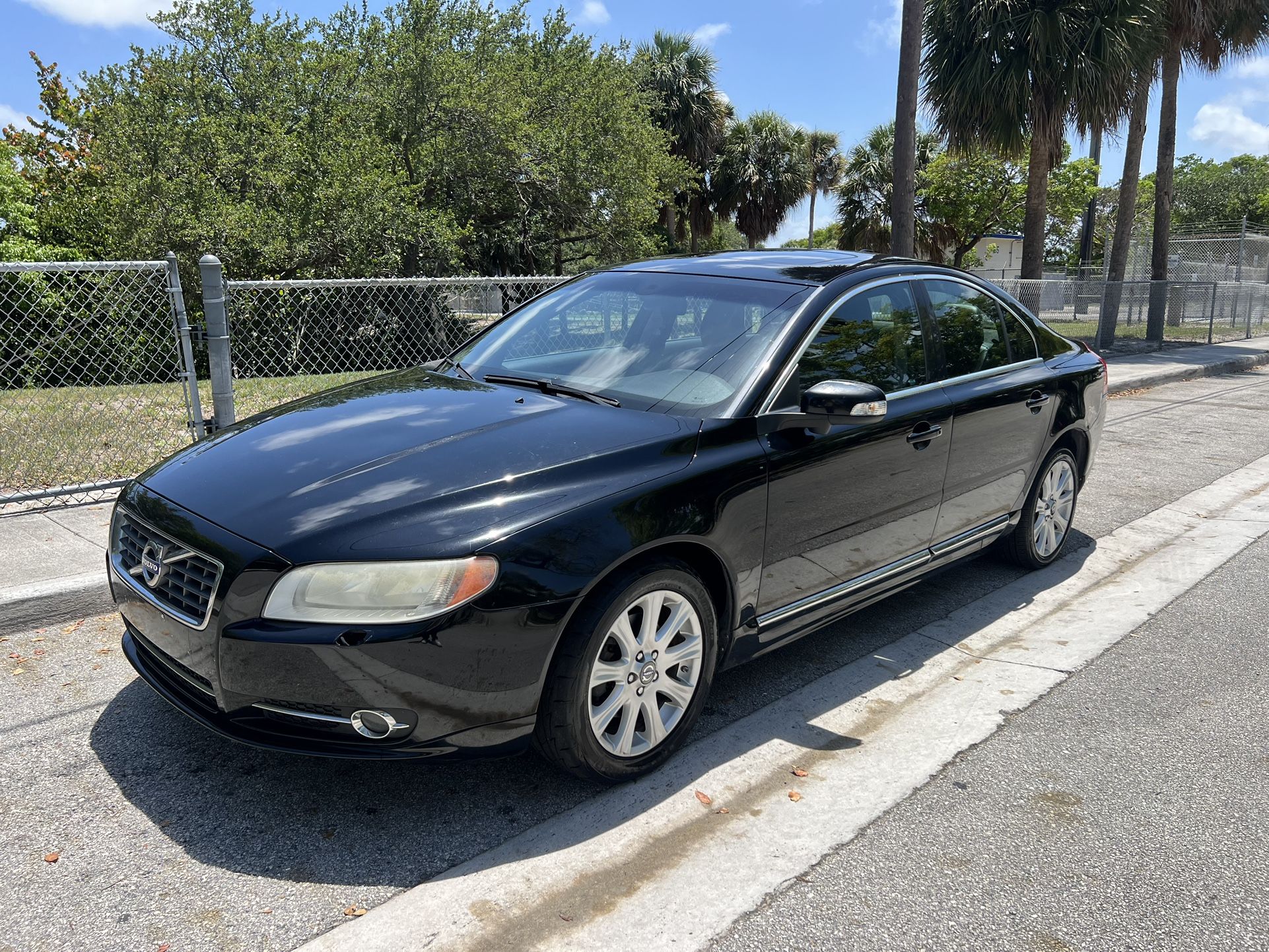 2011 Volvo S80