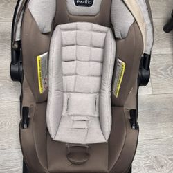 Evenflo Pivot Modular Travel System 