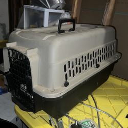 Dog Crate $20