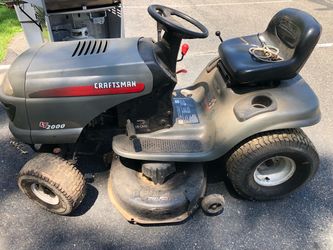 Craftsman LT2000 Riding Lawn Mower