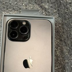 iPhone 13 PRO MAX Size UNLOCKED 94% Battery Health