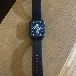Apple Watch Series 4