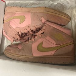Used Jordan Retro Ones 