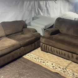 250 Each Couches We Sell All The Time Delivery 40 Local 