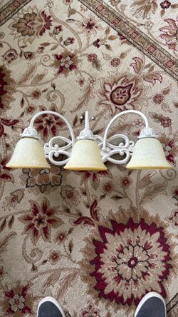 Bathroom fixture