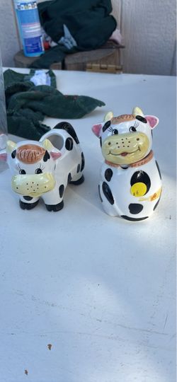 Cow creamer/sugar