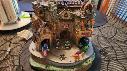 Spooky town and skull lighthouse ●●●●●●●