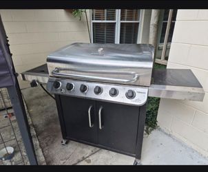 Char-Broil Performance Gas Grill