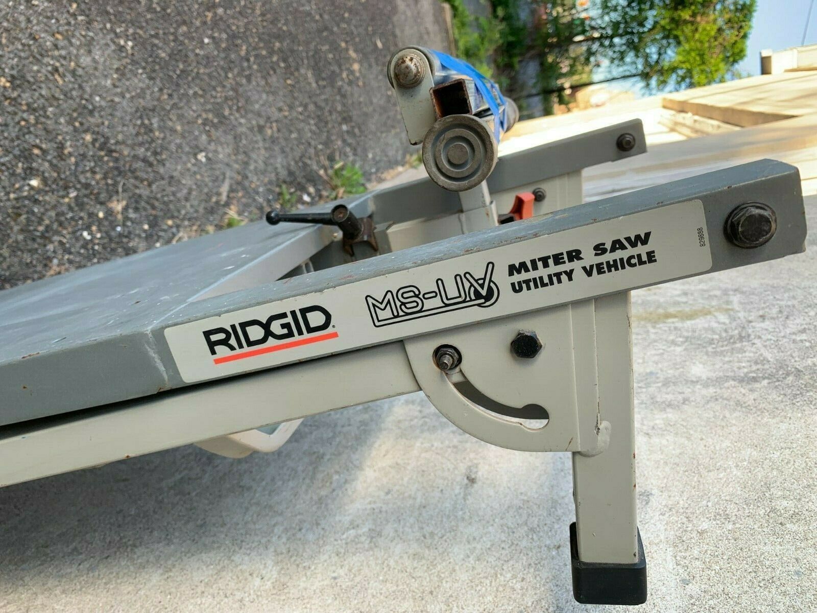Ridgid MSUV Miter Saw Utility Vehicle AC9940 Work Stand Center Station
