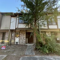 Acorn Grove Court 32312