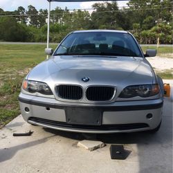2004 BMW 325i