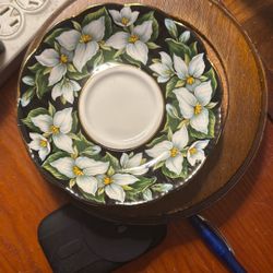 Royal Albert Demitasse TRILLIUM Provincial Flowers  Saucer