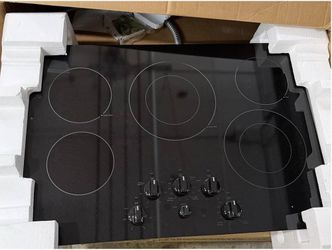 GE 30-inch 5-burner radiant electric cooktop