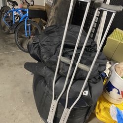 Crutches 