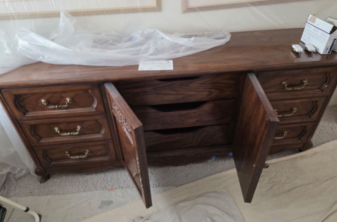 Dresser and 2 Night Stands 
