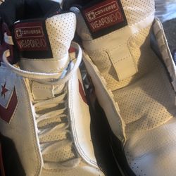 CONVERSE WEAPONEVO   Men-9.5, Wom- 11