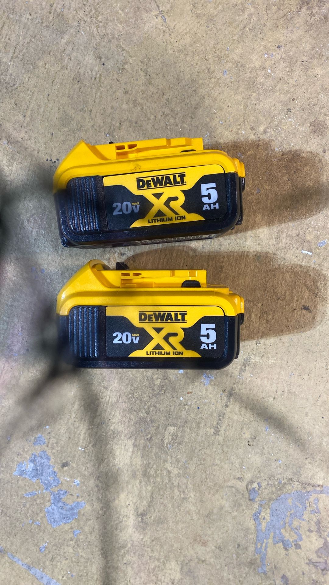 Dewalt 20v Battery 5ah.