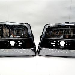 Headlights For Chevy Trailblazer 02-09 Halogen Headlamp
