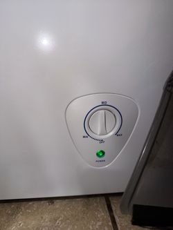 White 7’ Hisense Deep Freezer