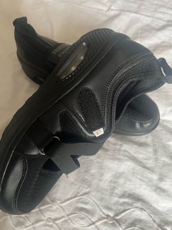 Orthopedic shoes