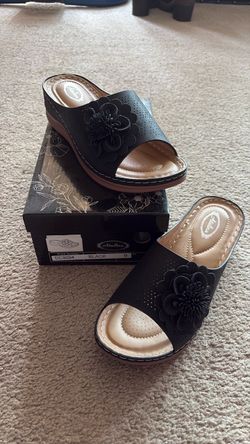 New Black sandals