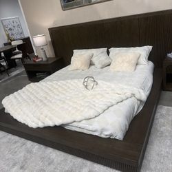 Platform Bed /bedroom / Beds / 