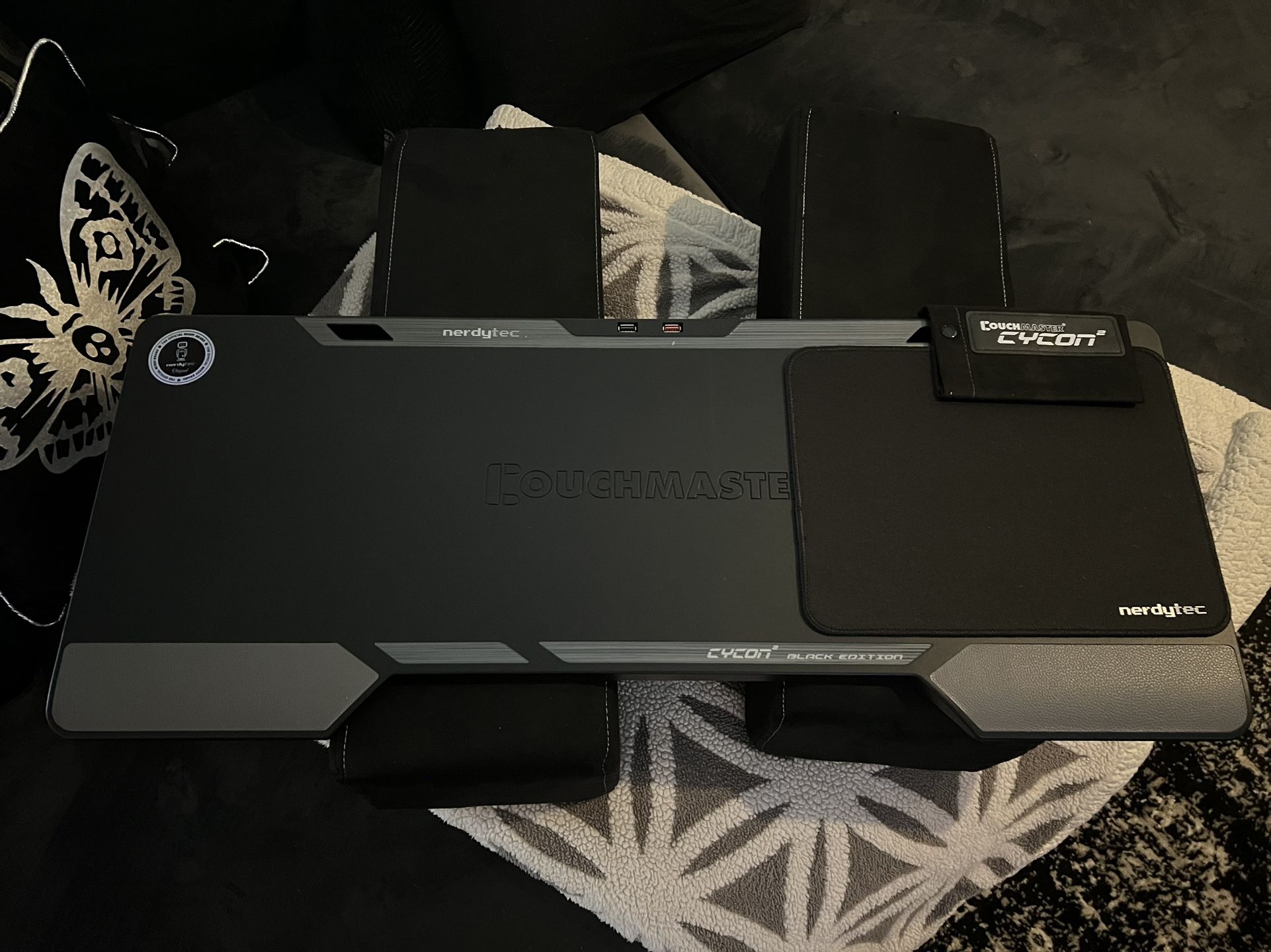 Couchmaster Cycon 2 Lap Gaming Desk