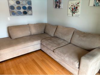 Two Piece Sectional (Pick up South Tampa)