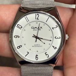 🇯🇵🇯🇵Beautiful Elegant OMAX Unisex Watch Mesh Metal Bracelet🇯🇵🇯🇵