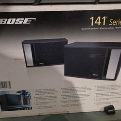 BOSE 141 SREIES II BOOKSHELF SPEAKERS BRAND NEW IN FACTORY SEALED BOX