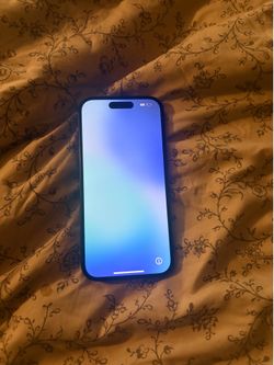 LOCKED iPhone 16