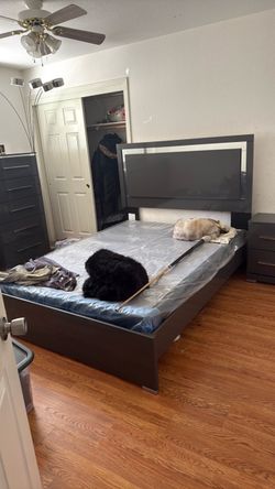 Grey bed set