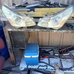 2009 INFINITI G35 SEDAN PAIR OF HEADLIGHTS 