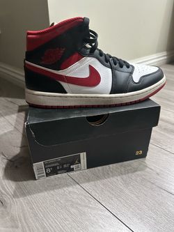 Air Jordan 1 Mid