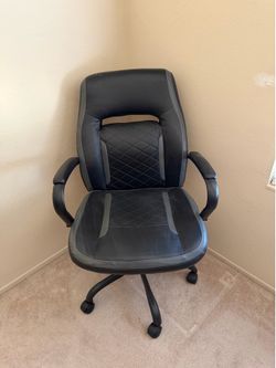 True Innovations desk from Costco