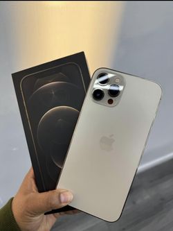 iPhone 12 Pro Max 256GB unlocked  With original box  Battery health 83% like now