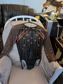 GYMNASTICS SUITS (11 XL) READ DESCRIPTION NON SMOKING HOME NO LESS