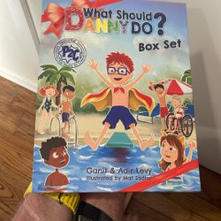What should Danny do Box Set & Poster