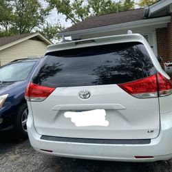 2011 Toyota Sienna