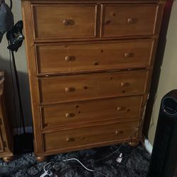dresser set