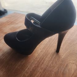 Womens Black 4" Heels