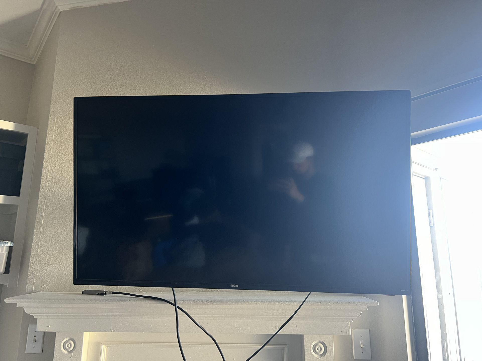 50” TV With Wall Mount