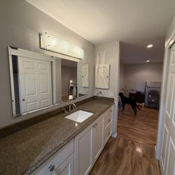 Vanity, Countertop, Sink, Backsplash