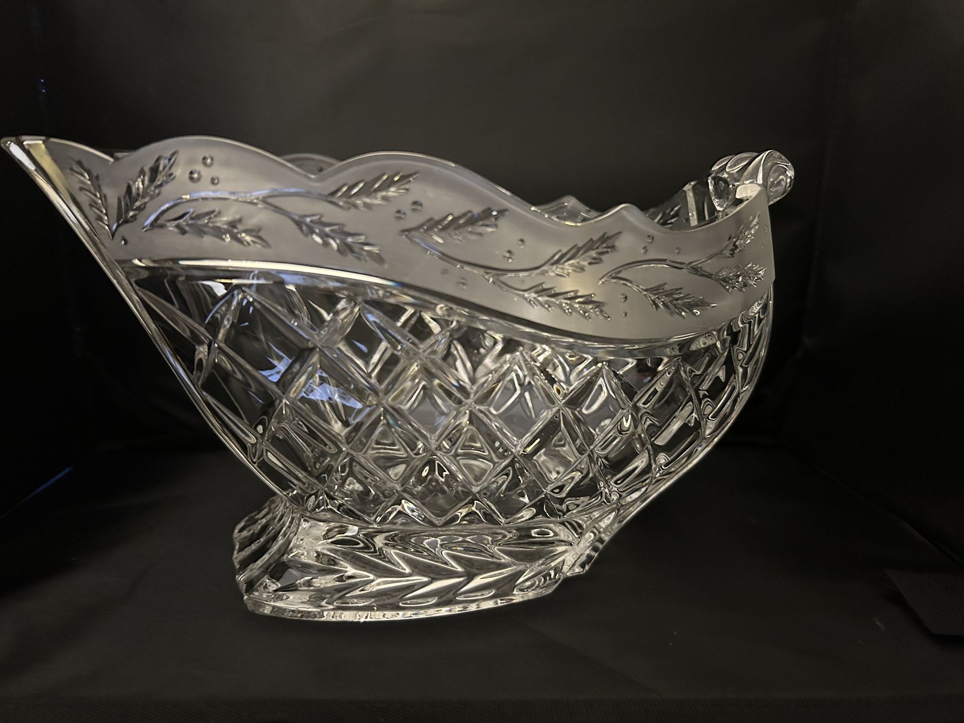 Vintage Marquis by Waterford Sleigh Bowl