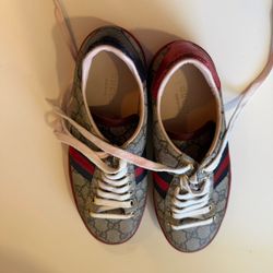 Gucci Sneakers 