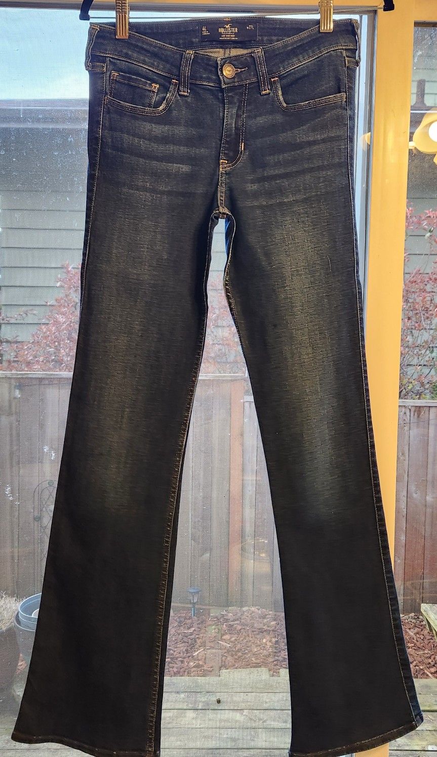 Hollister Low-rise Bootcut Jeans - size 4 long