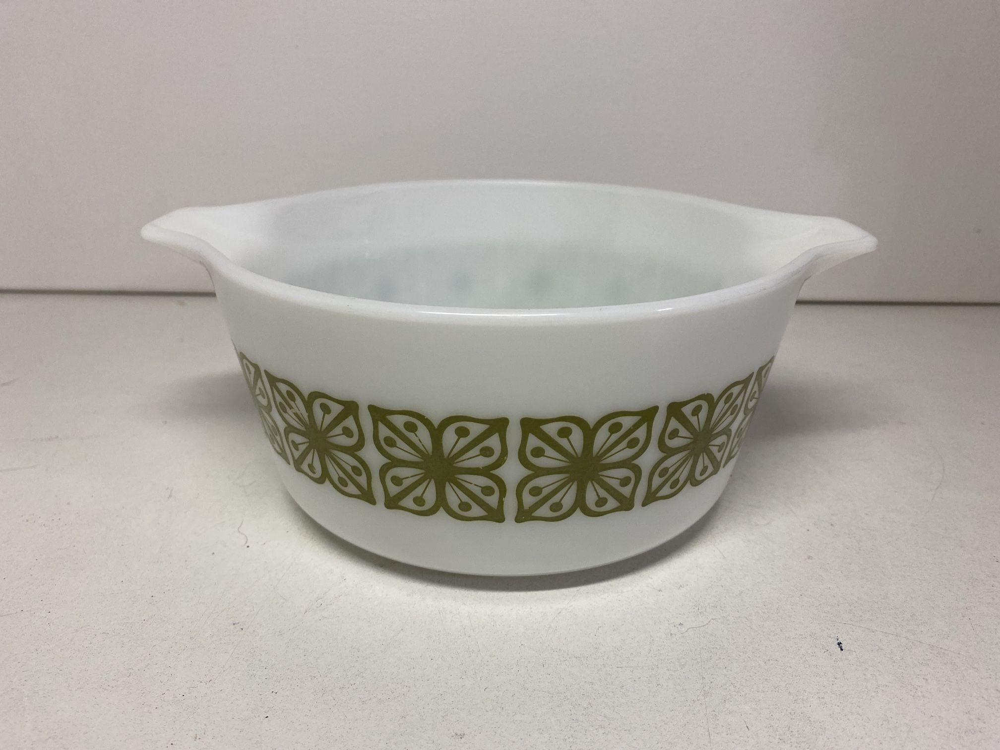 Vintage Pyrex Verde Green Square Flowers 1 1/2 Qt Casserole Dish #474B NO LID